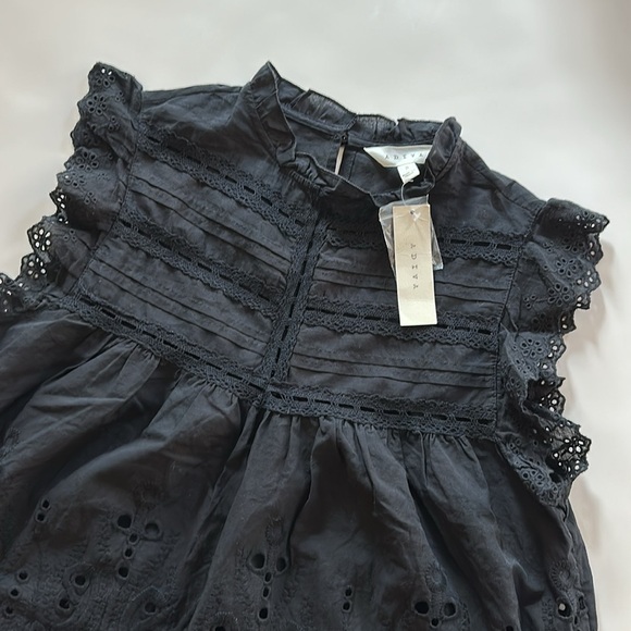 Adiva Black Sleeveless Top - Picture 2 of 7